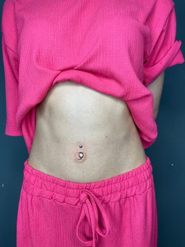 Belly — Black Ink Art