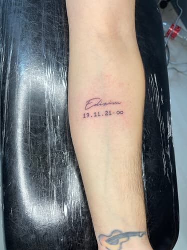 Yazı Dövmesi — Black Ink Art