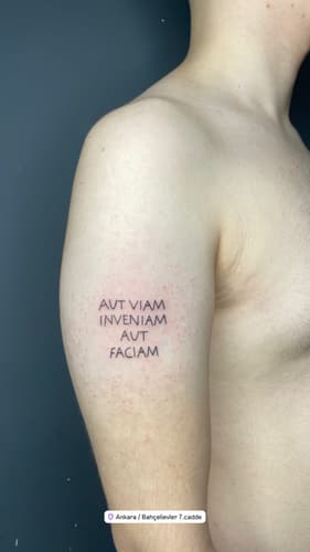 Yazı Dövmesi — Black Ink Art